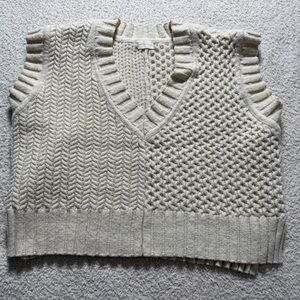 Altar'd State Textured Cream Knit Vest Cropped Sz L Fisherman Houndstooth Cozy